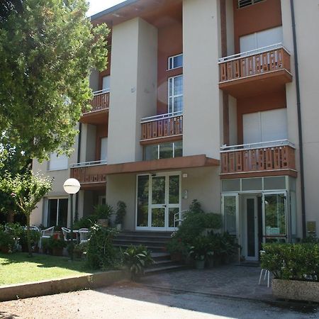 Albergo Da Siro Misano Adriatico Exterior photo